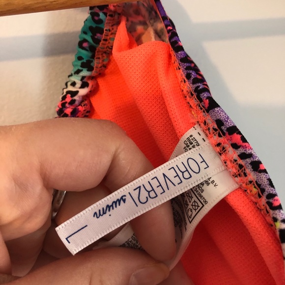 Forever 21 triangle leopard string bikini top sz L - Picture 3 of 4